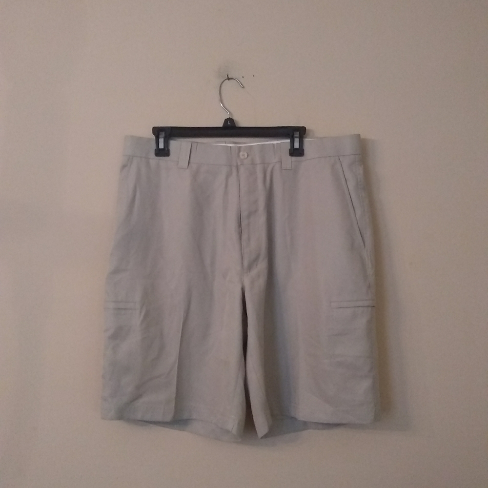 🌼 3/$25 Top Flite khaki golf shorts